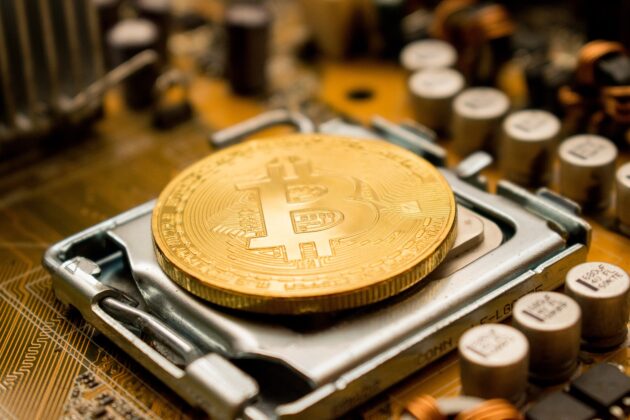 bitcoin-mining-could-help-scale-solar-power,-report-reveals