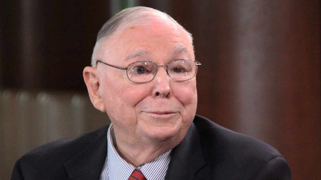 berkshire’s-charlie-munger-says-‘ridiculous’-anybody-would-buy-crypto-—-‘it’s-an-absolute-horror’