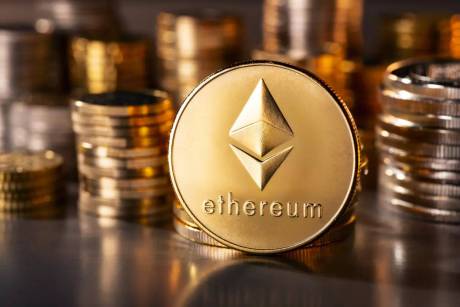 ethereum-ico-participant-wakes-up-after-8-years,-moves-$3-million-in-eth